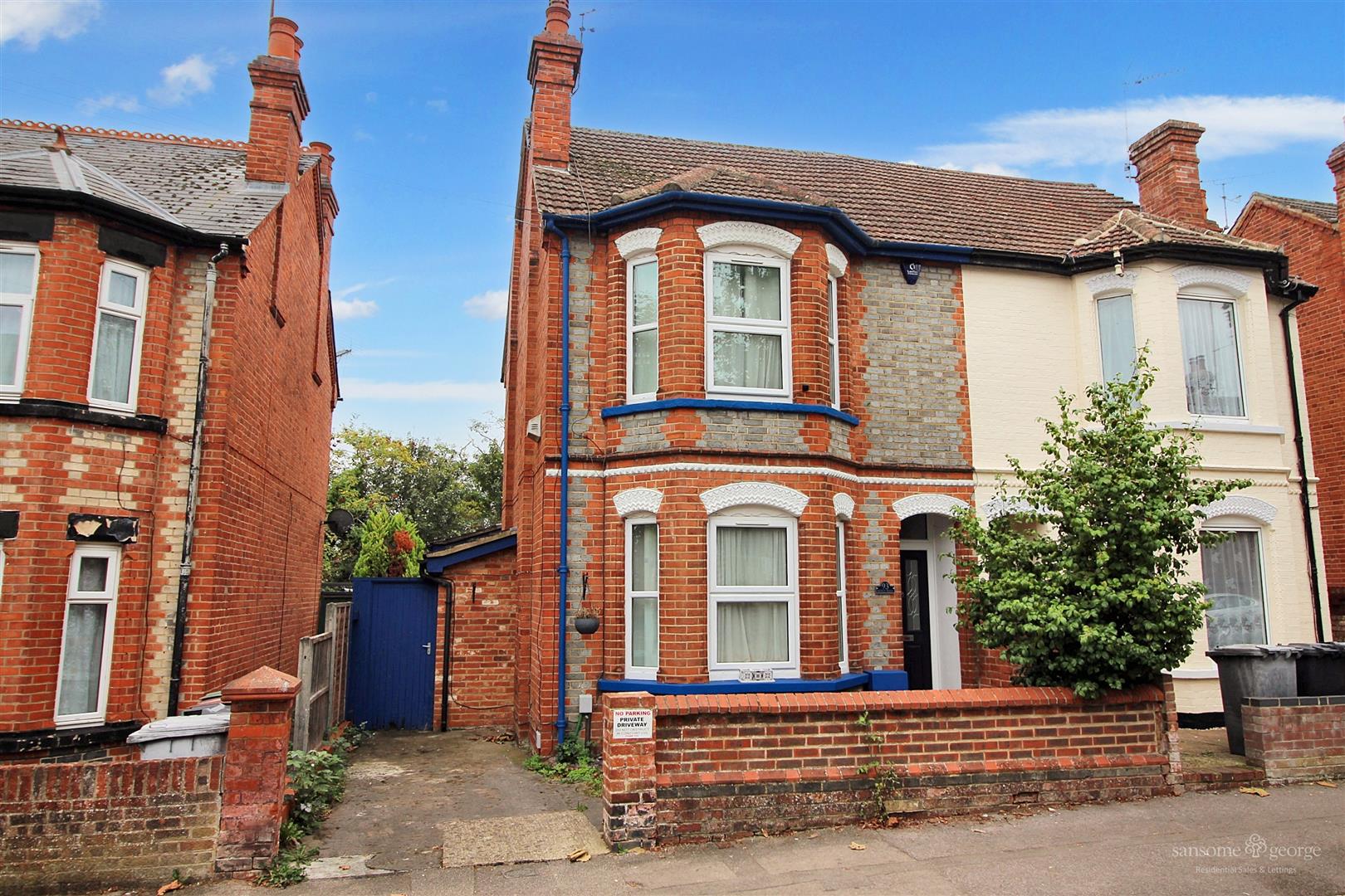 4 bed property in Wantage Road, Reading